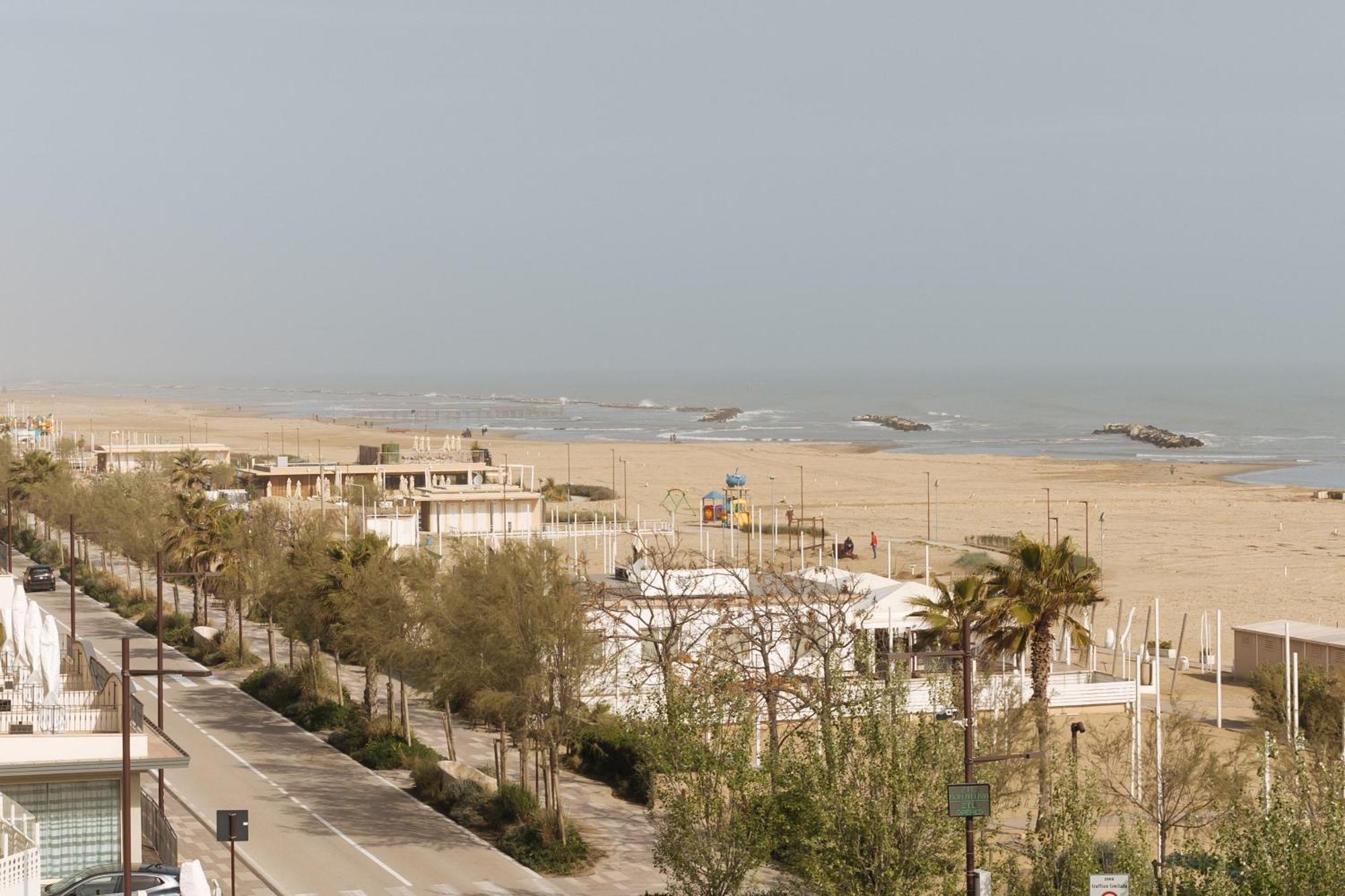 Gabbiano Apartments Rimini Exterior photo