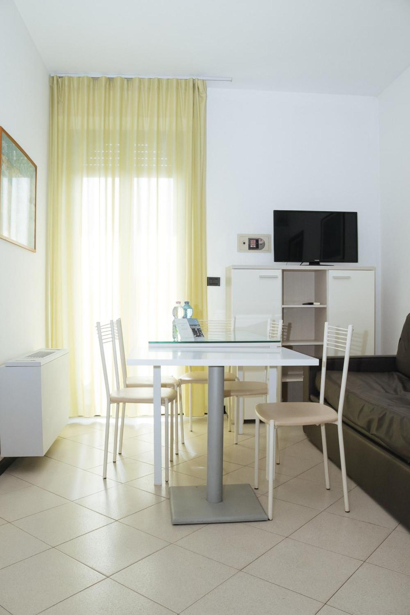 Gabbiano Apartments Rimini Exterior photo